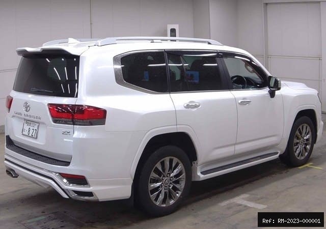Vehicle photo 5