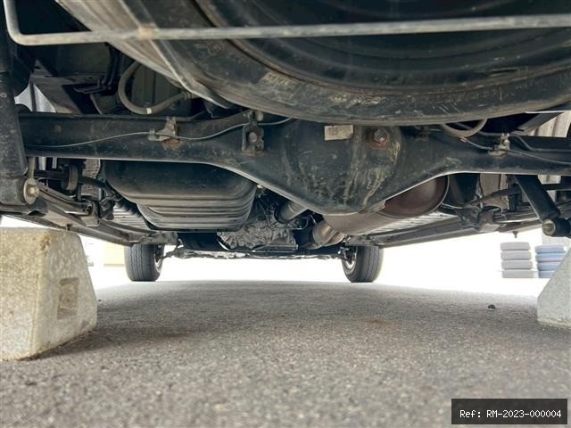 Vehicle photo 16