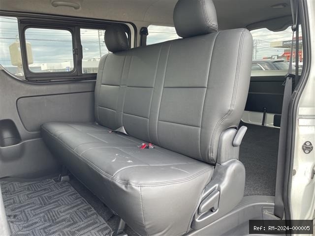 Vehicle photo 5
