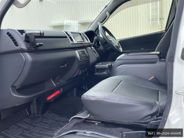 Vehicle photo 22