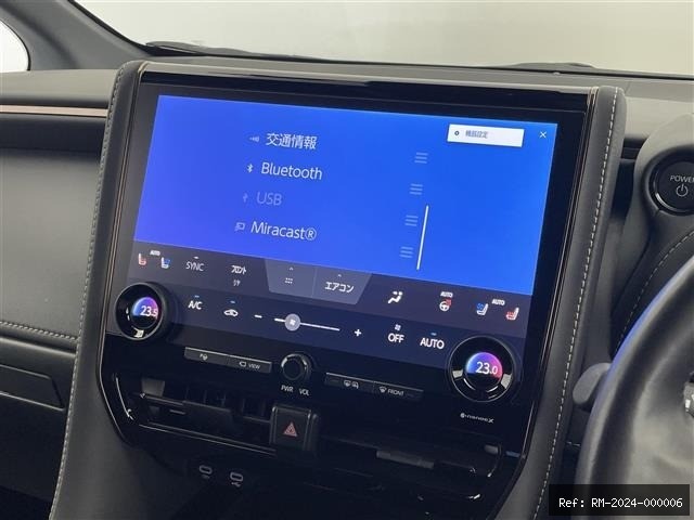 Vehicle photo 19