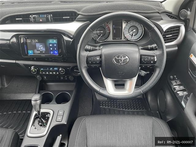 Vehicle photo 16