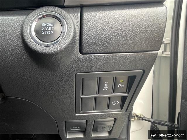 Vehicle photo 17