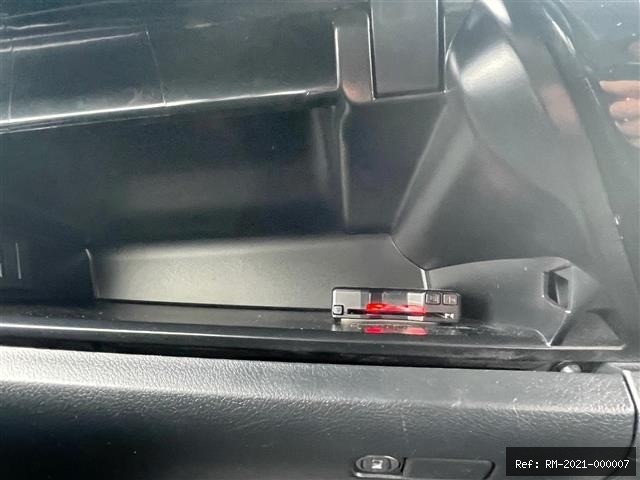 Vehicle photo 19