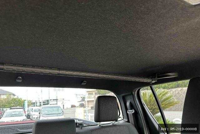 Vehicle photo 11