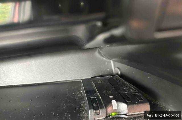 Vehicle photo 14