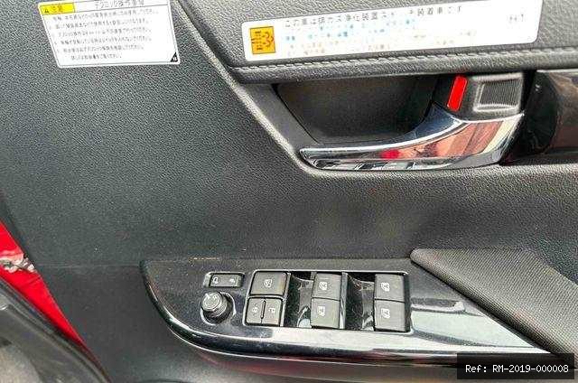 Vehicle photo 23