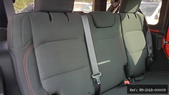 Vehicle photo 13