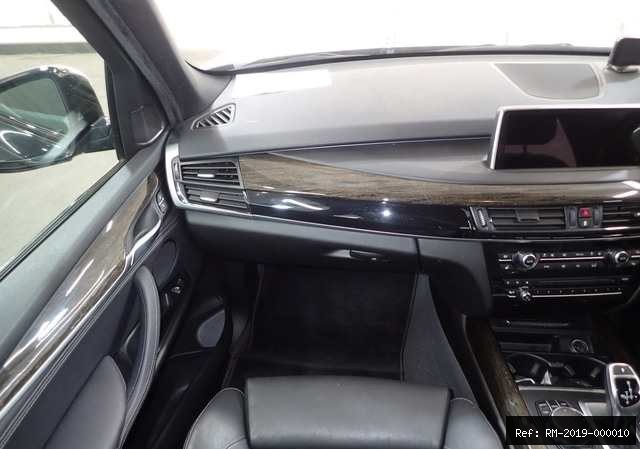 Vehicle photo 15