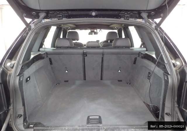 Vehicle photo 21