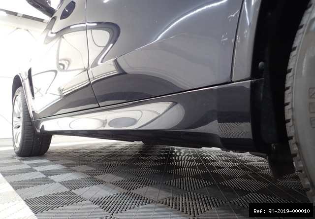 Vehicle photo 32