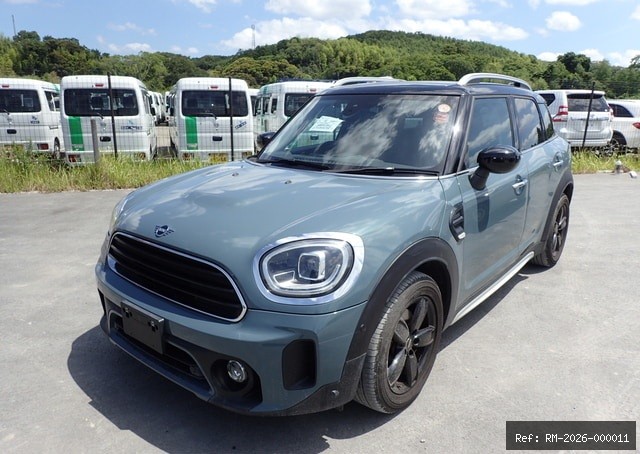 Vehicle photo 2