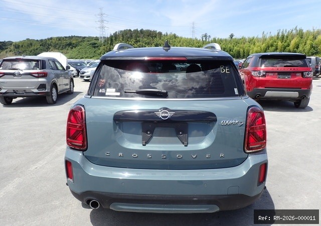 Vehicle photo 3