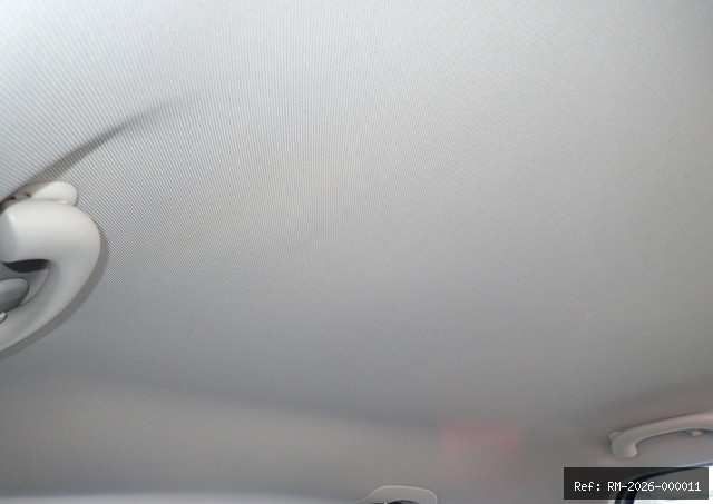 Vehicle photo 23