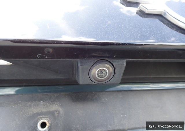 Vehicle photo 31