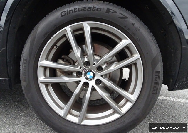 Vehicle photo 10