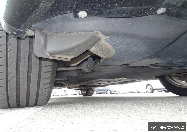 Vehicle photo 13