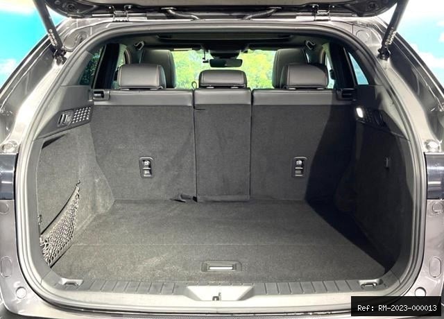 Vehicle photo 28