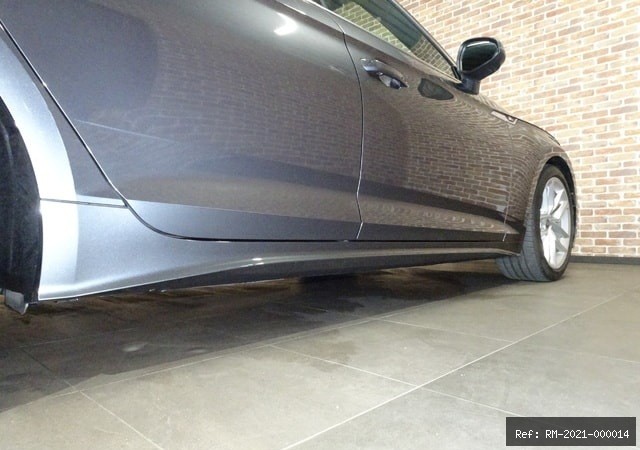 Vehicle photo 21