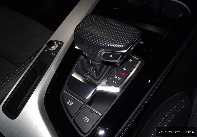 Vehicle photo 52