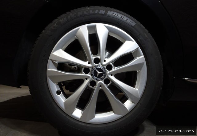 Vehicle photo 10