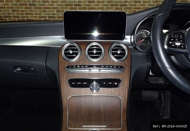 Vehicle photo 32