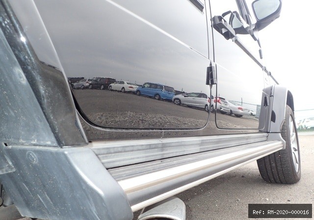 Vehicle photo 23