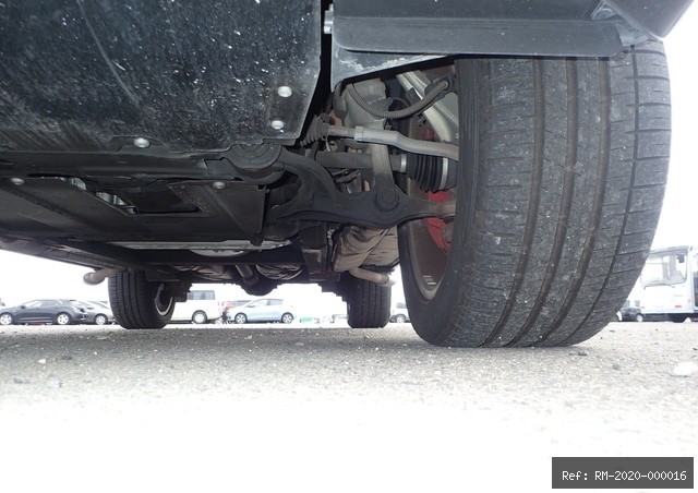 Vehicle photo 15