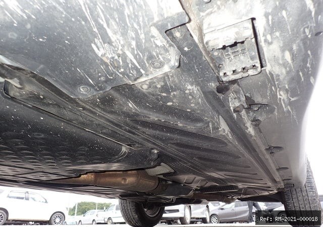 Vehicle photo 12
