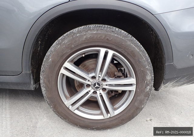 Vehicle photo 10