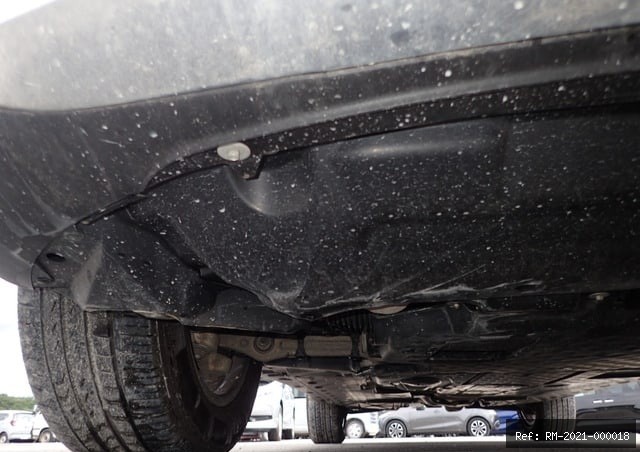 Vehicle photo 14
