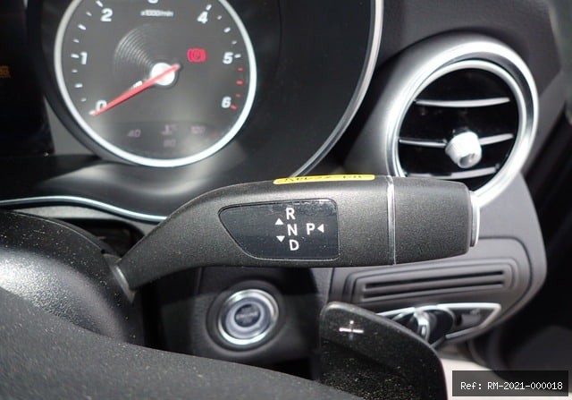 Vehicle photo 32