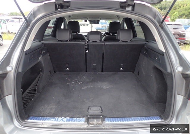 Vehicle photo 25