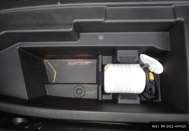Vehicle photo 30