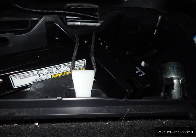 Vehicle photo 29