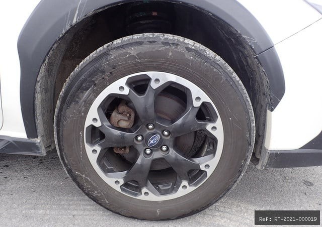 Vehicle photo 12