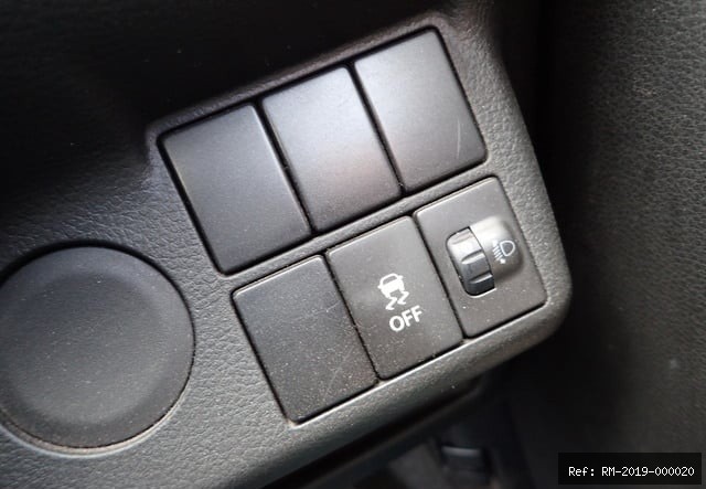 Vehicle photo 38