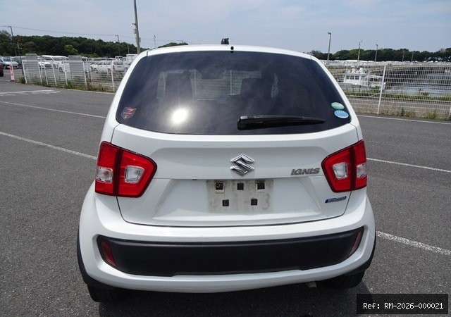 Vehicle photo 6