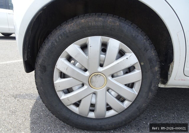 Vehicle photo 14