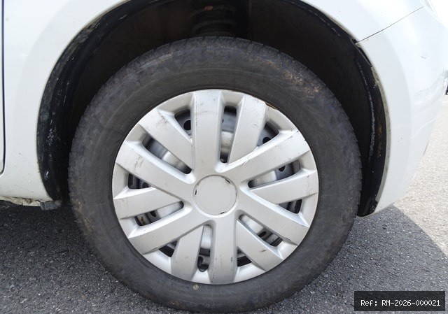 Vehicle photo 10