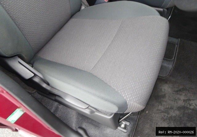 Vehicle photo 42