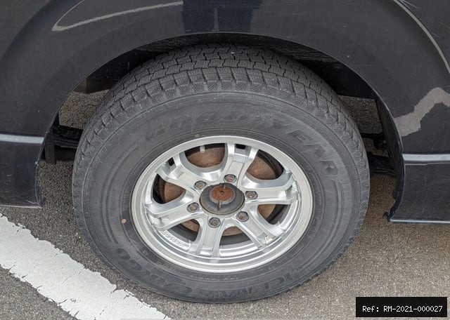Vehicle photo 4