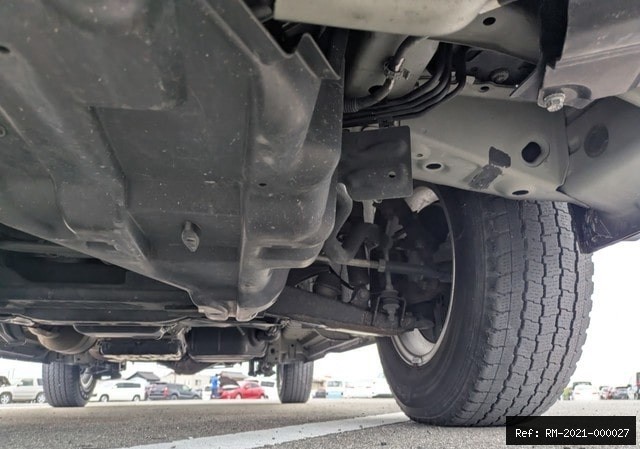 Vehicle photo 7