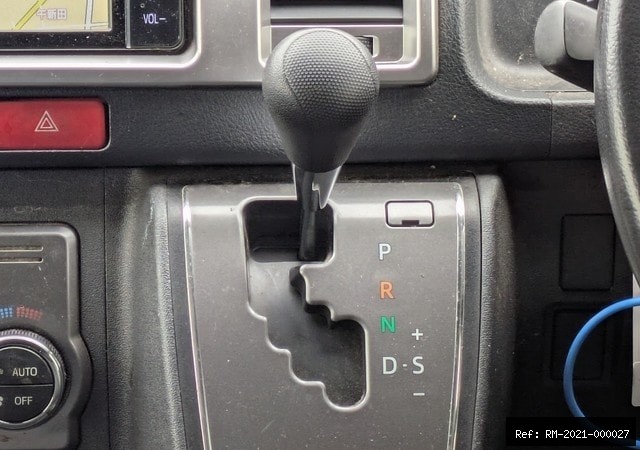 Vehicle photo 20