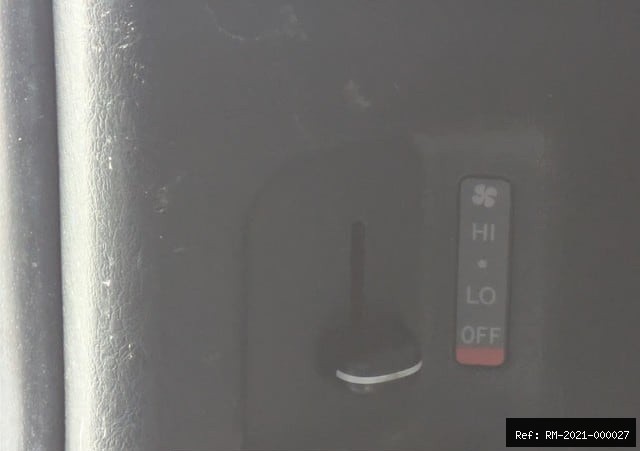 Vehicle photo 25