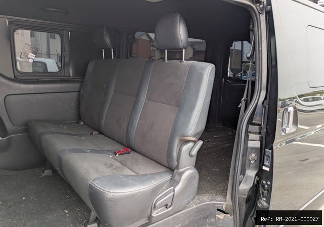 Vehicle photo 12