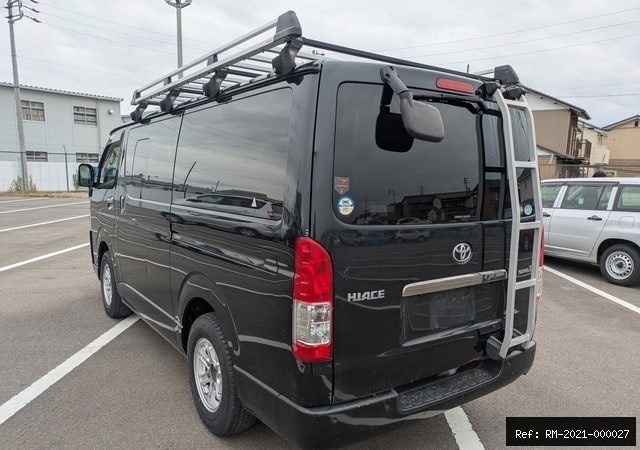Vehicle photo 34