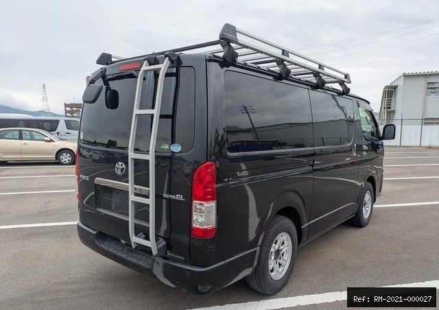 Vehicle photo 33
