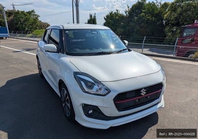 Vehicle photo 6