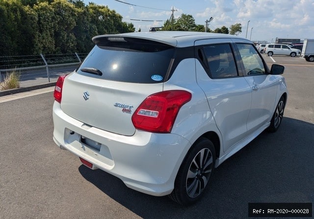 Vehicle photo 8